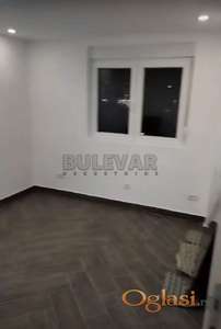 Izdaje se poslovni prostor u blizini Čaira 58m2!