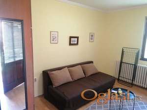 STAN - NOVI SAD - CENTAR - 17m2 - 92700 evra