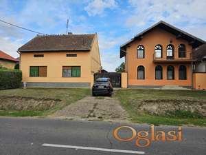 Prodaju se dve kuce na placu u Bačkoj Topoli