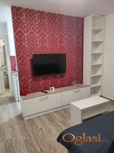 Izdajem jednosoban stan