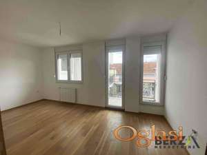 LUKSUZAN POLUNAMEŠTEN DVOSOBAN STAN,ROTKVARIJA 