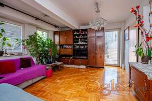 Dvosoban  stan  kod  Doma zdravlja, I  sprat, lift, 54 m2