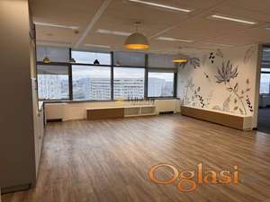 Poslovni prostor 776m2 Jurija Gagarina sa svim troškovima