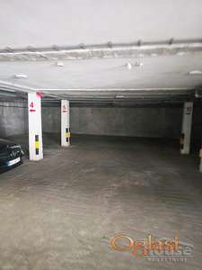 NOVI SAD - CENTAR - 14m2 - 150 evra