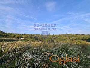 Plac za vikendicu na lepoj lokaciji