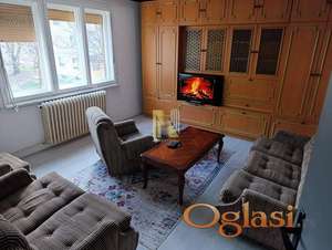 Komforan dvosoban stan kod Satelitske pijace