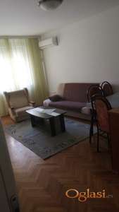 DOBAR STAN U BLIZINI SPENSA