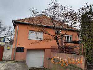 Prodajem porodicnu kucu od 165kvm na placu od 15a.