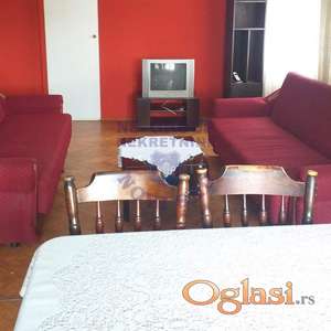 Predstavljamo Vam predivnu dvojnu kuću smeštenu u blizini Bulevara patrijarha Pavla