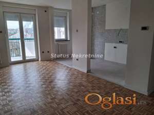 Novi Sad, Cara Dušana - dvosoban 55m2