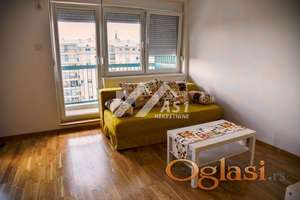 IZDAJE SE LEP JEDNOSOBAN STAN NA JUGOVICEVU ID#4315