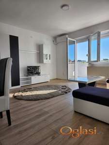 RENOVIRAN NAMEŠTEN DVOSOBAN STAN, GRBAVICA