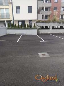 PARKING MESTO NA SOCIJALNOM