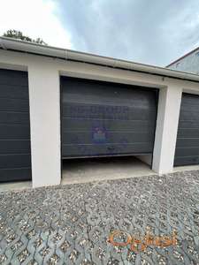 Odlicna garaza u Petrovaradinu