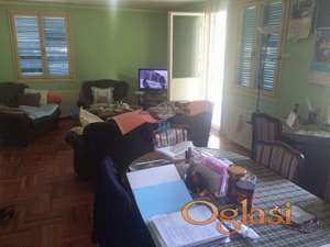 Ribnjak. Na lepom mestu sa pogledom na Novi Sad.