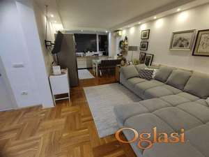 Porodican stan na Grbavici! Kompletno renoviran!