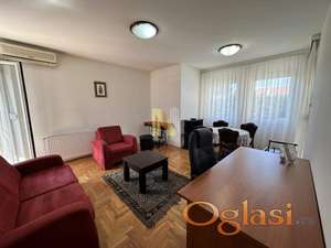 Trosoban, namešten, stan, Slobodana Bajića