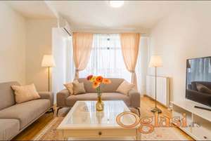 Izdavanje-Luksuzan 3.0 stan,86 m²,Park View, Beograd na vodi, garaža uključena.