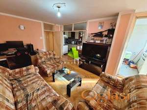 Trosoban stan na Bulevaru Nemanjića ID#8687
