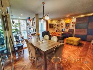 Prodajemo stan- Liman- Trosoban