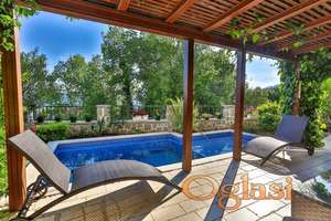 Jedinstvena vila u Tivtu s panoramskim pogledom na more