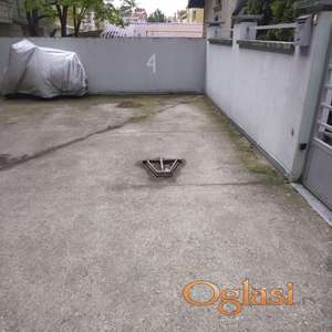 PRODAJEM PARKING MESTO U MIŠE DIMITRIJEVIĆA