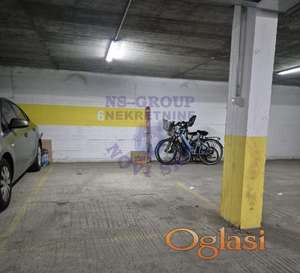 Garazno mesto u suterenu zgrade, 11m2