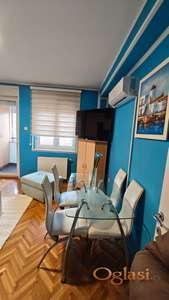 Izdajem namestenu garsonjeru na Novoj Detelinari