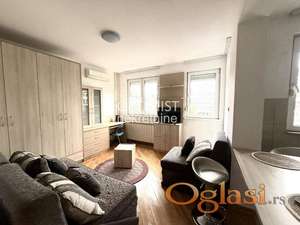 Preko puta Beograda na vodi, 30m2 ID#3317