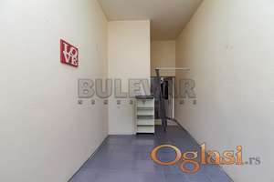 Ulični lokal, Pravni Fakultet