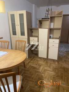 Izdaje se jednoiposoban stan na Tatarskom brdu ID#4853