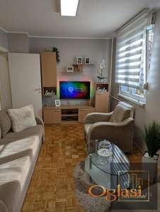 Dvosoban stan na Detelinari ! Katarine Ivanović !