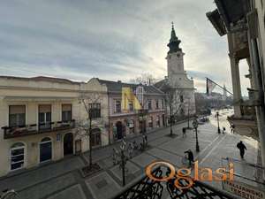 Prodaje se - salonski stan - Sombor centar