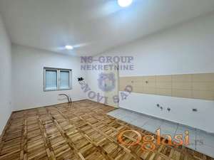 Garsonjera u Petrovaradinu!