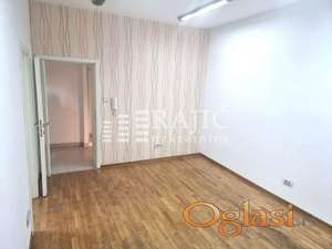 Centar(Stari grad),50m2,2.5-za poslovni prostor #4028