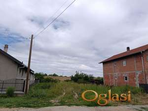 Plac u Sadovima