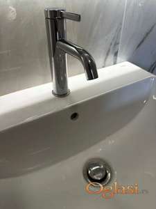 Prodajem kupatilski lavabo