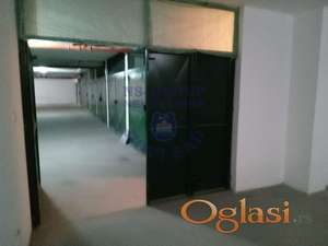 Odlična garaža u blizini Bulevara Oslobođenja