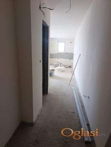 Adice odličan jednoiposoban stan brzo useljiv