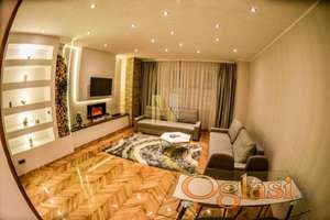 Salonski stan u centru grada - Svetozara Miletića