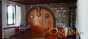 Odlična porodična kuća u Suseku