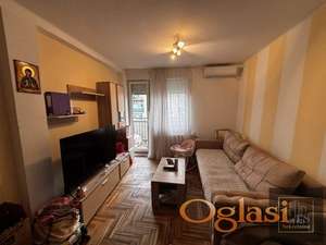 Odličan dvosoban stan - Detelinara ! Koste Racina !