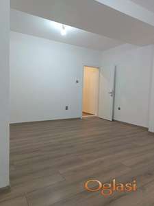 Prodajem stan 45 m2, kao nov povoljno