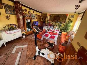 Fantasticna nekretnina u centru Beceja!