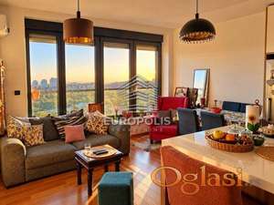 Penthouse 83m2, 3 spavaće sobe, 2 kupatila, panoramski pogled na grad ID#10465