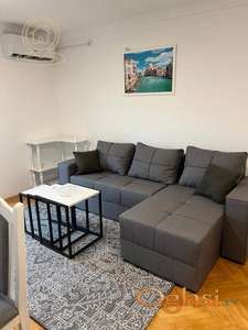 Dvosoban stan za izdavanje u centru