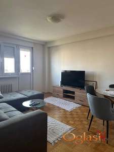 STANICA KOMFORAN NOV FUL DVOSOBAN STAN 450E