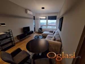 PRODAJE SE LUX STAN – EKSKLUZIVNA LOKACIJA