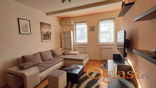 NOVI SAD - BULEVAR OSLOBOĐENJA - 47.00 m2