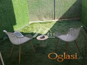 Prelepa garsonjera s dvorištem ID#6130